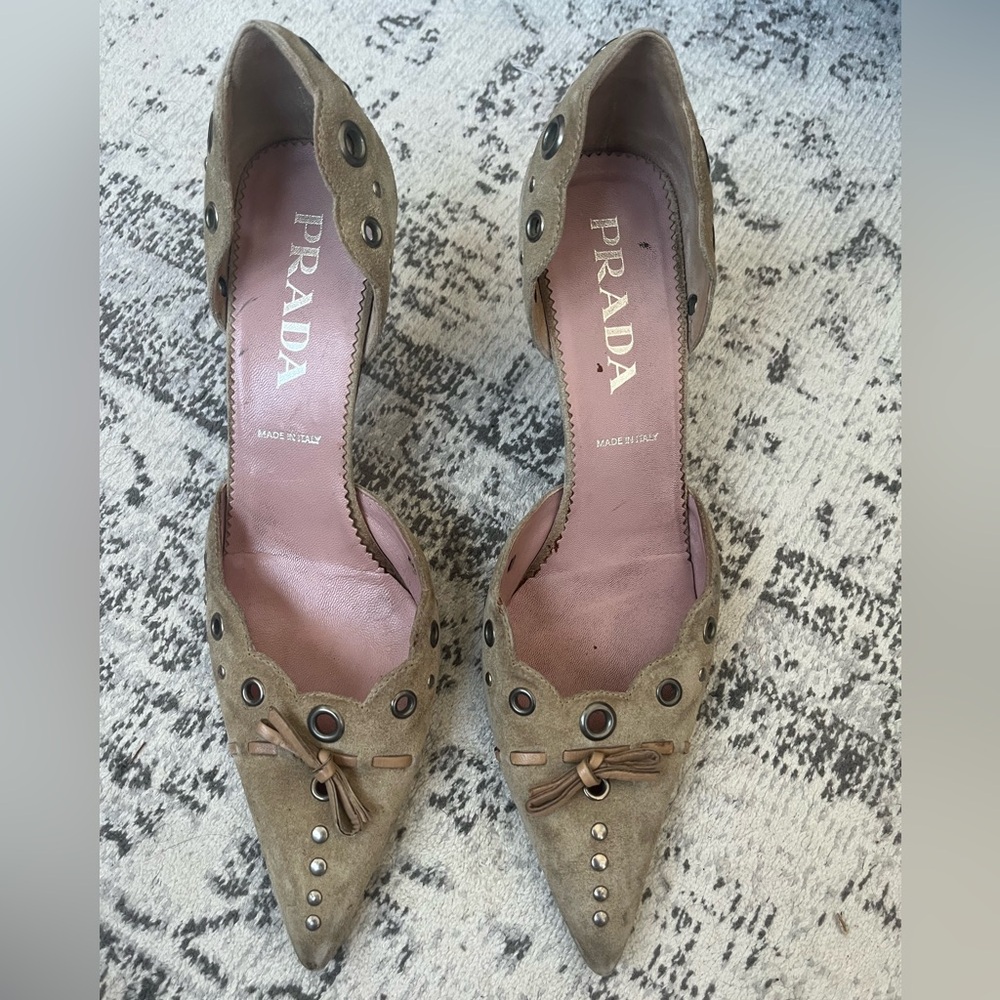 Vintage Prada suede eyelet bow D'Orsay heels size 37/US 7.5